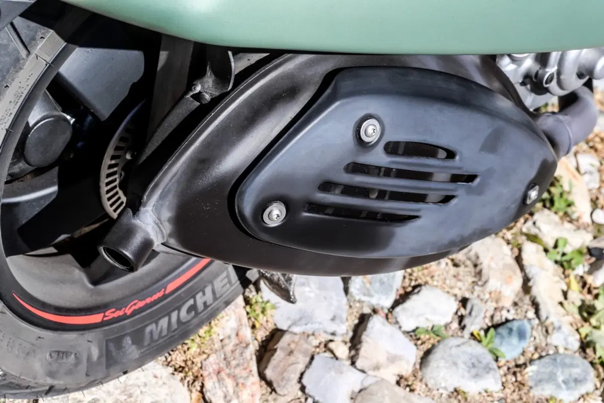 Vespa Sei Giorni (33)