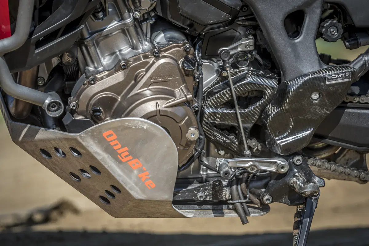 Honda Africa Twin CRF1000 vs KTM 1090 Adventure R (26)