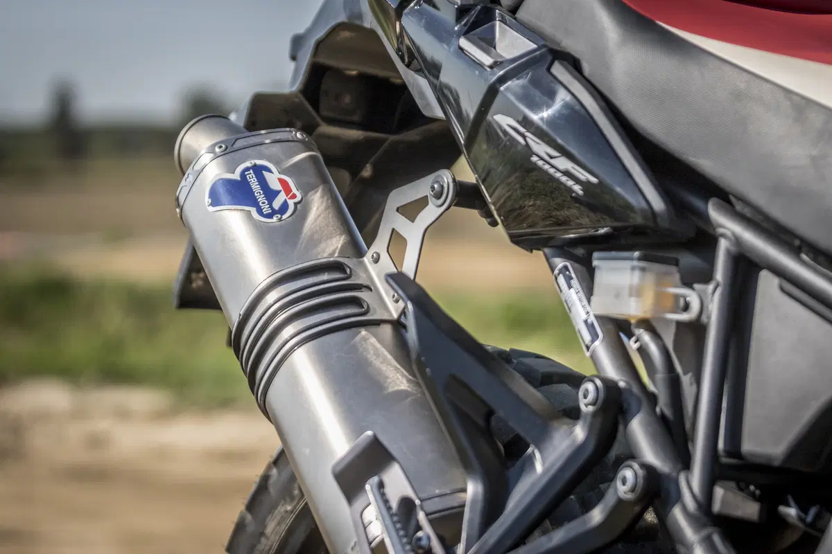 Honda Africa Twin CRF1000 vs KTM 1090 Adventure R (33)
