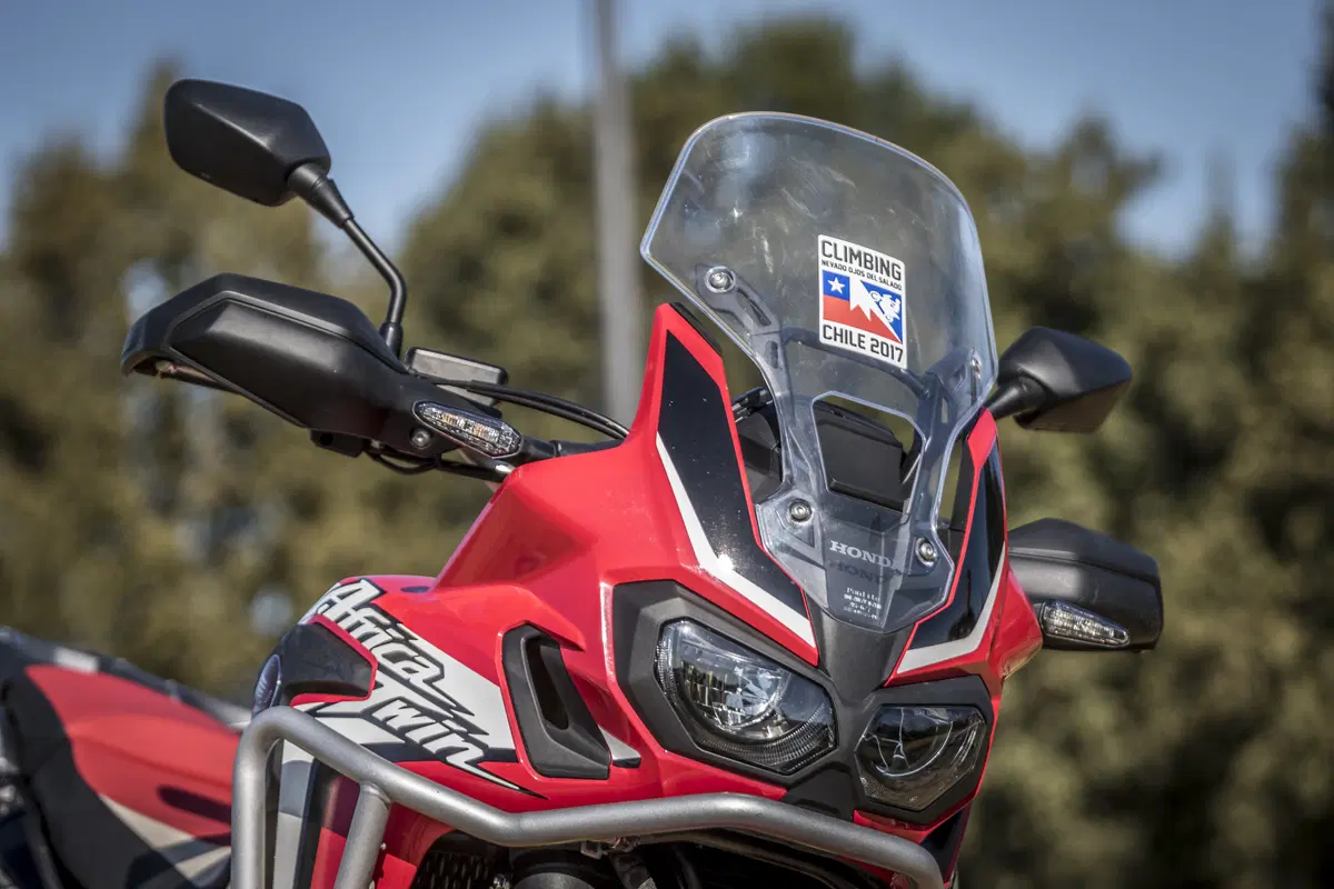 Honda Africa Twin CRF1000 vs KTM 1090 Adventure R (37)