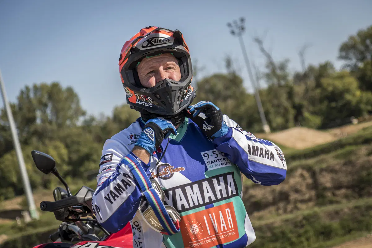 Honda Africa Twin CRF1000 vs KTM 1090 Adventure R (3)