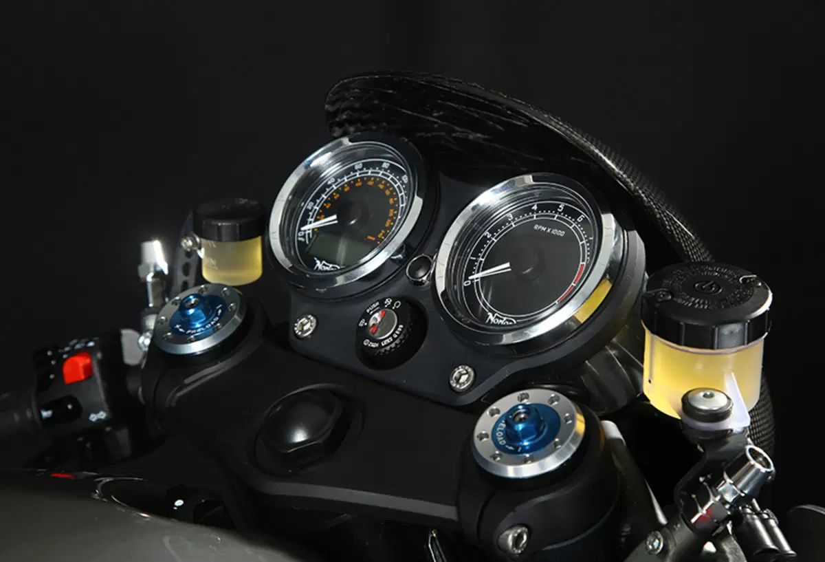 Norton Dominator 961 Dominator 961 (2018 - 20) (2)