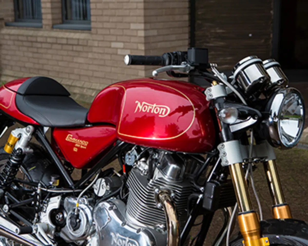 Norton Commando 961 Commando 961 Cafè Dual (2018 - 20) (2)