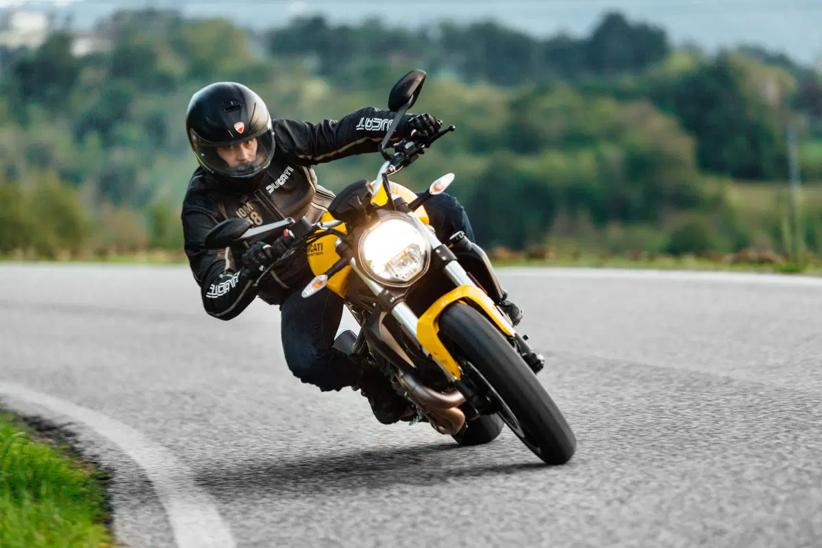 Nuova Ducati Monster 821, prima novità 2018 (3)