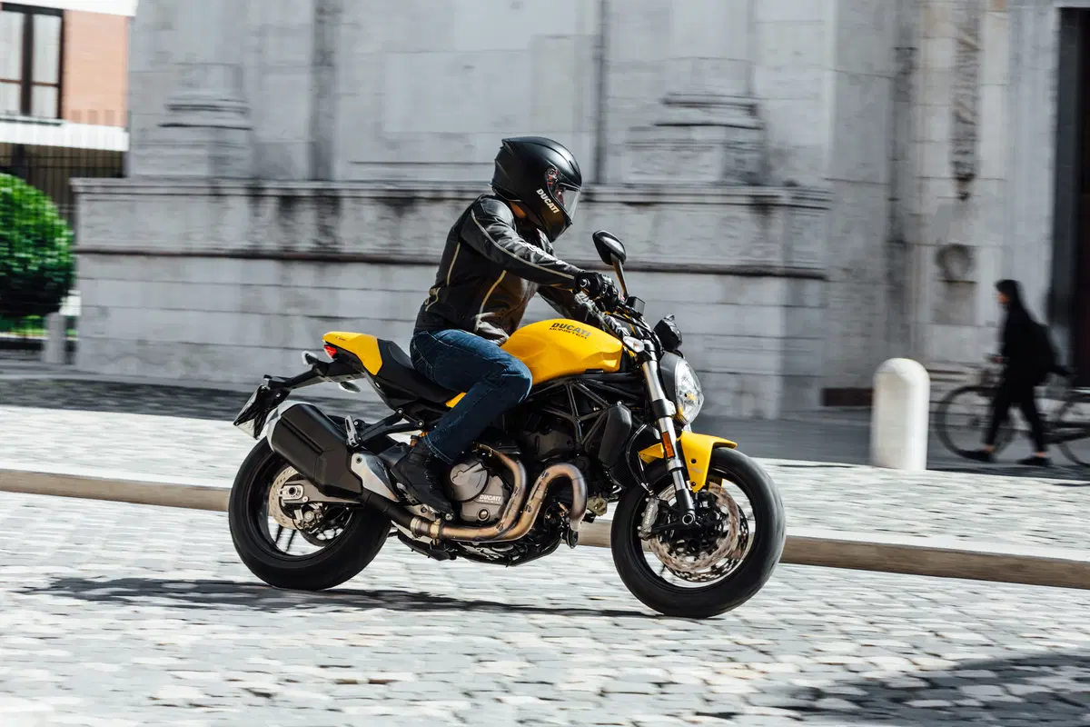 Nuova Ducati Monster 821, prima novità 2018 (5)