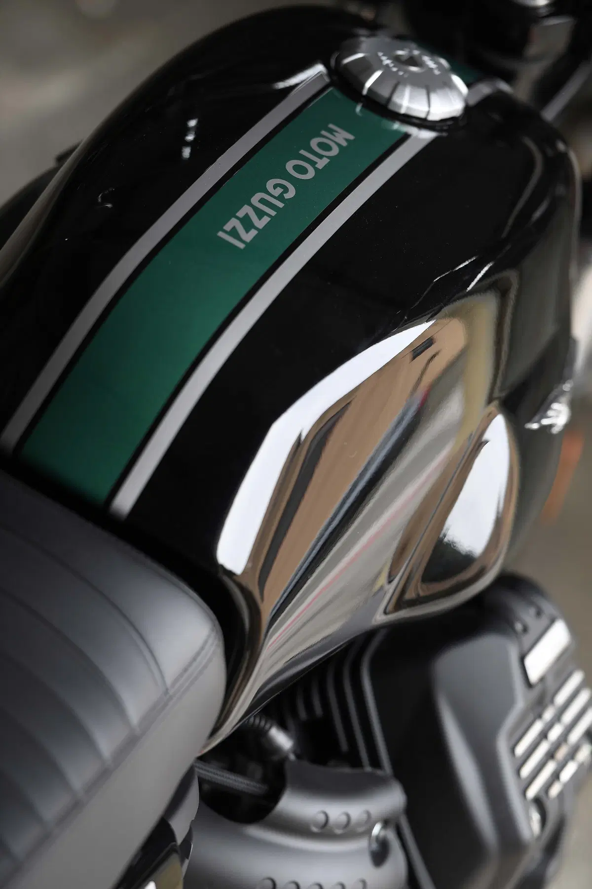 Moto Guzzi V7 III (18)
