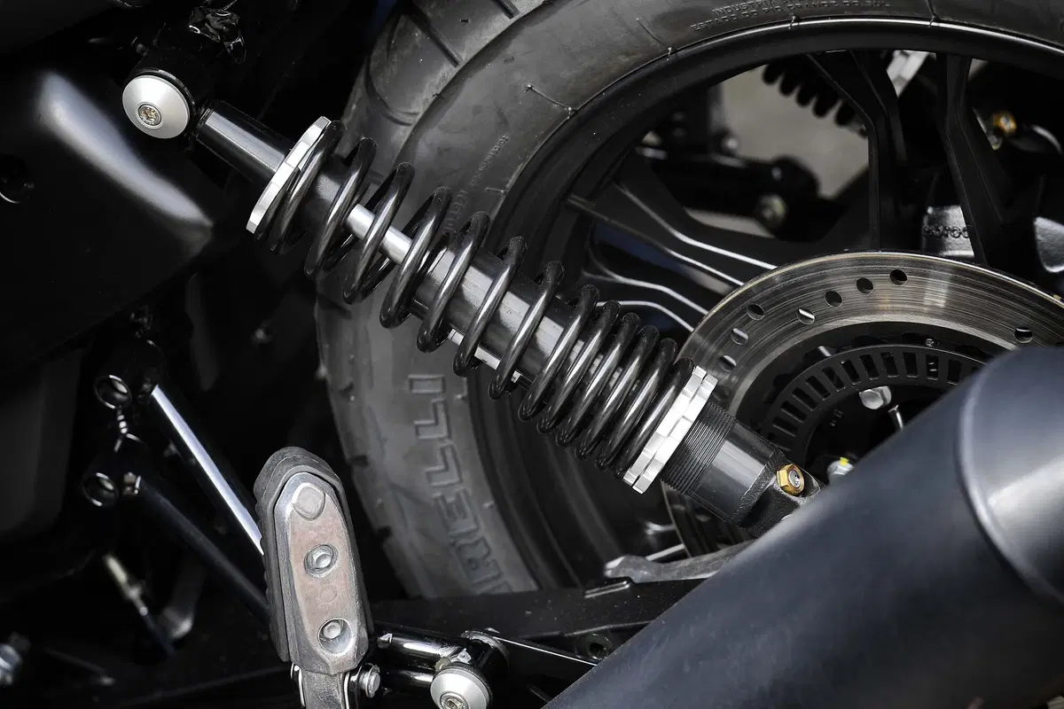 Moto Guzzi V7 III (7)