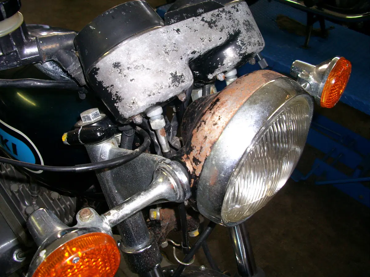 Restaurando, puntata 15: Kawasaki 400 Mach II 1974 (3)