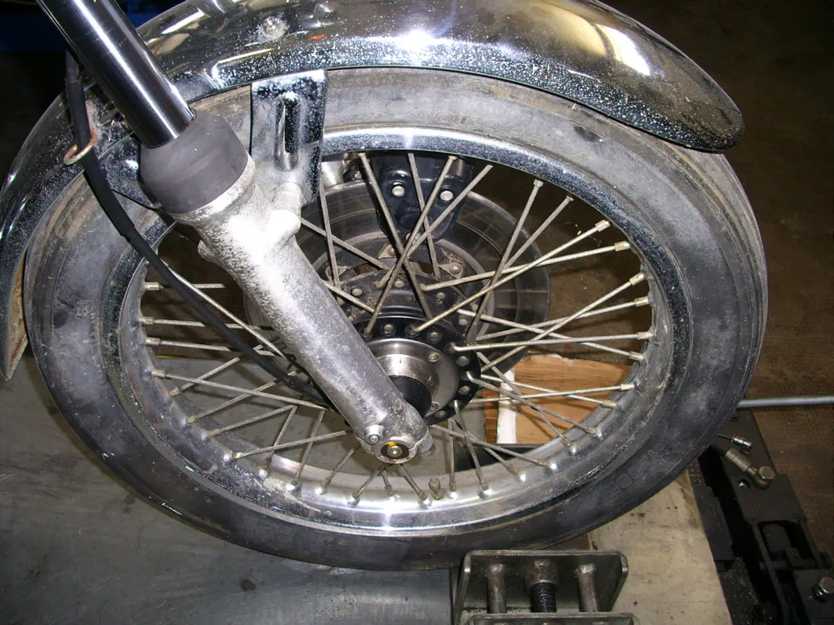 Restaurando, puntata 15: Kawasaki 400 Mach II 1974 (10)