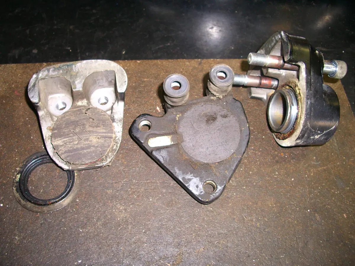 Restaurando, puntata 15: Kawasaki 400 Mach II 1974 (23)
