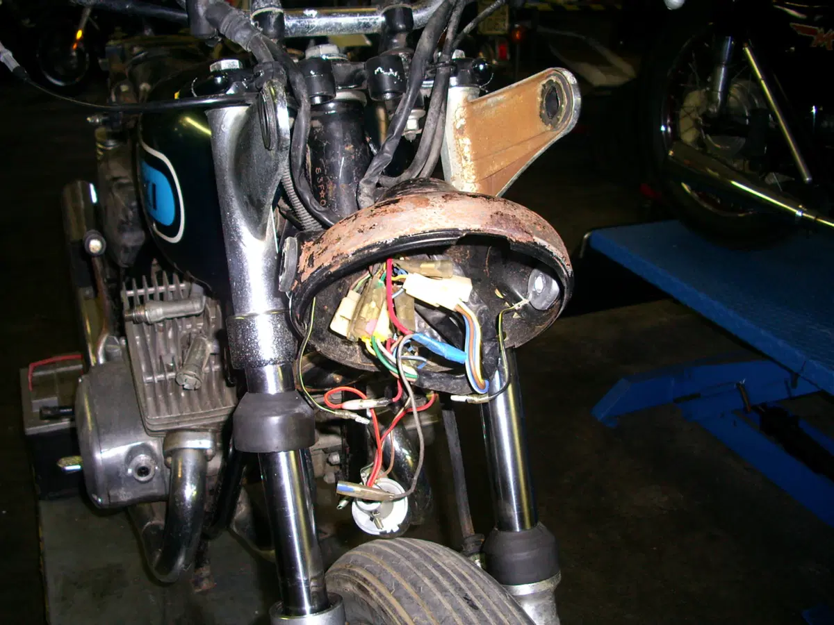 Restaurando, puntata 15: Kawasaki 400 Mach II 1974 (29)