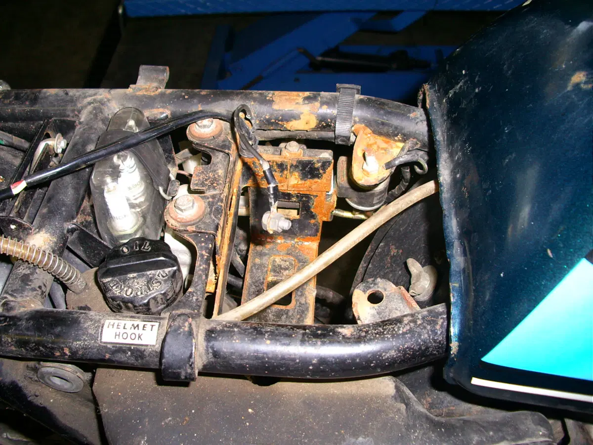 Restaurando, puntata 15: Kawasaki 400 Mach II 1974 (36)