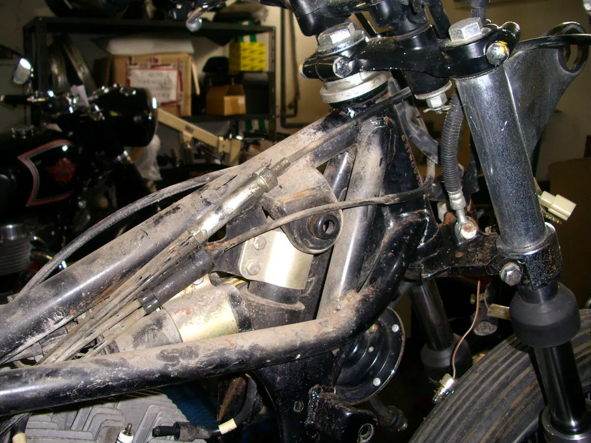 Restaurando, puntata 15: Kawasaki 400 Mach II 1974 (52)