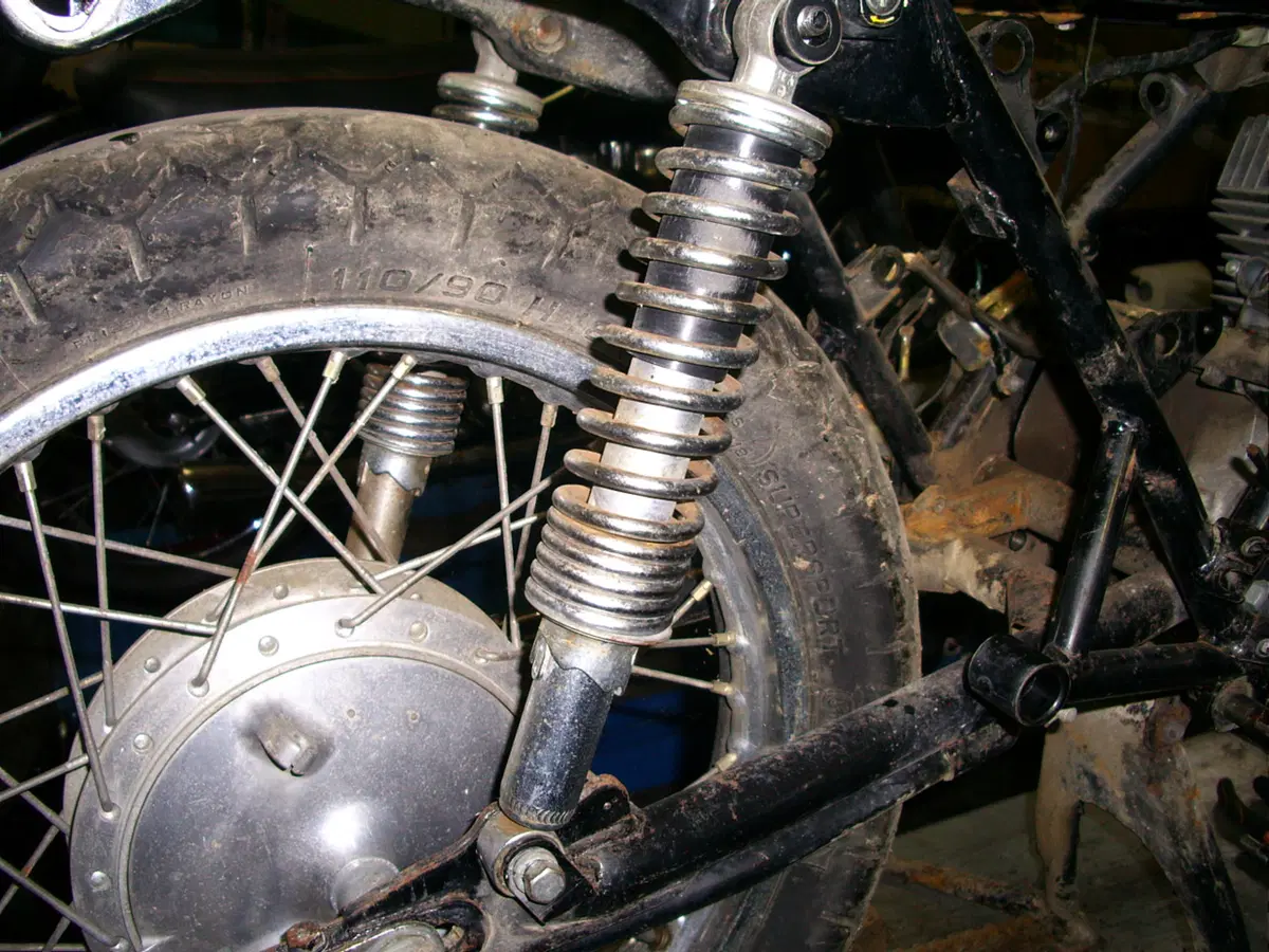 Restaurando, puntata 15: Kawasaki 400 Mach II 1974 (56)