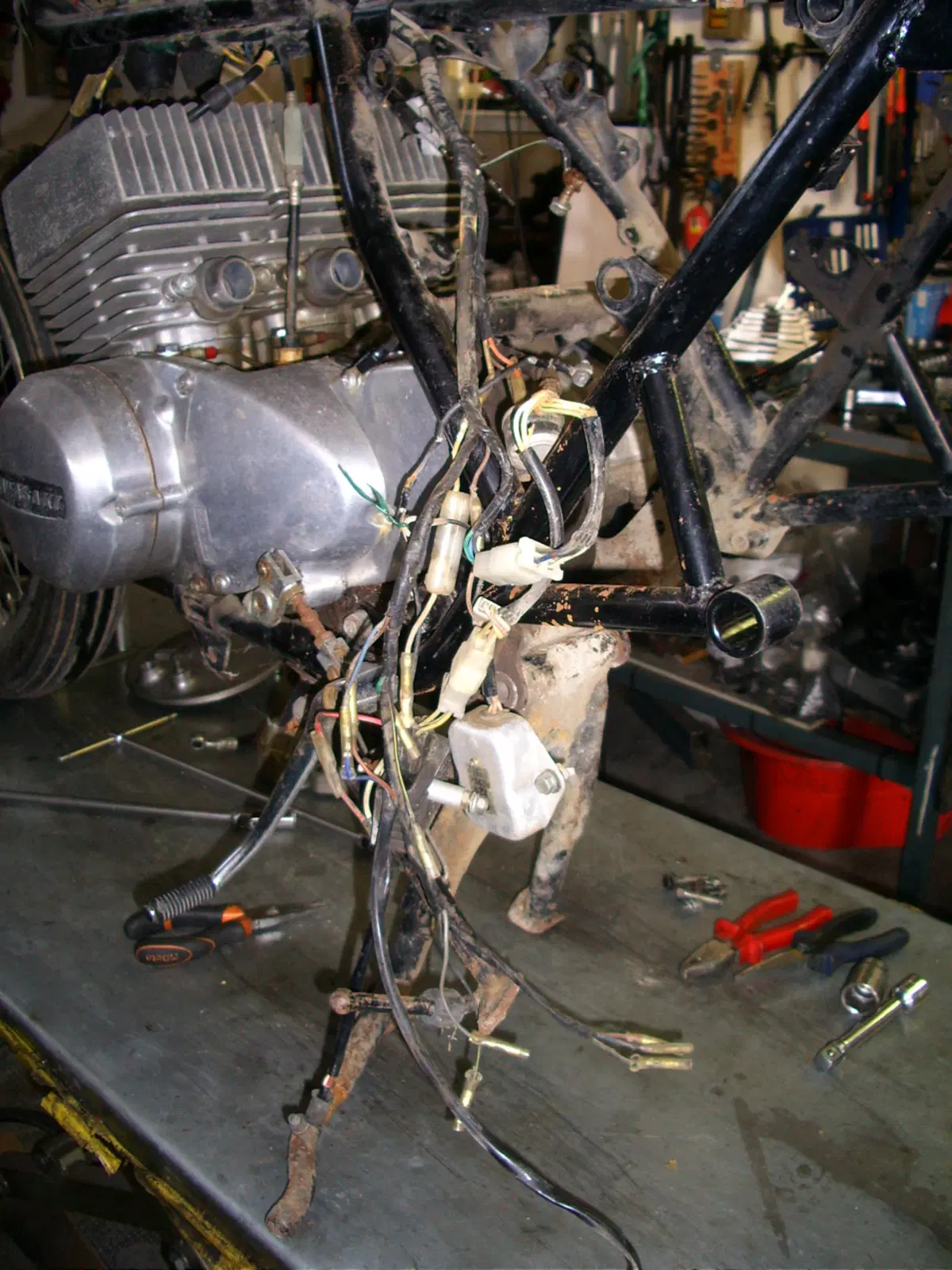 Restaurando, puntata 15: Kawasaki 400 Mach II 1974 (59)