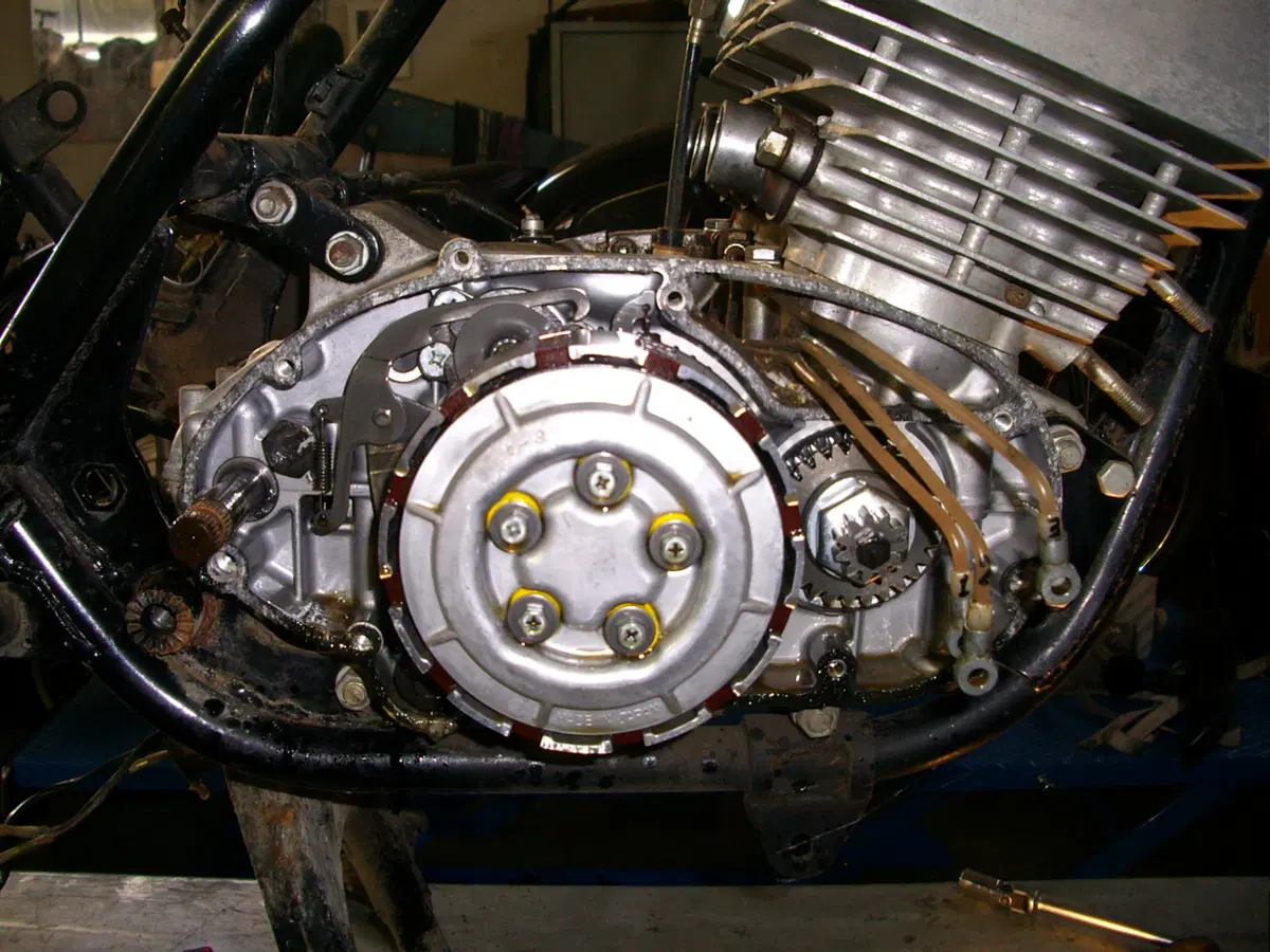 Restaurando, puntata 15: Kawasaki 400 Mach II 1974 (62)