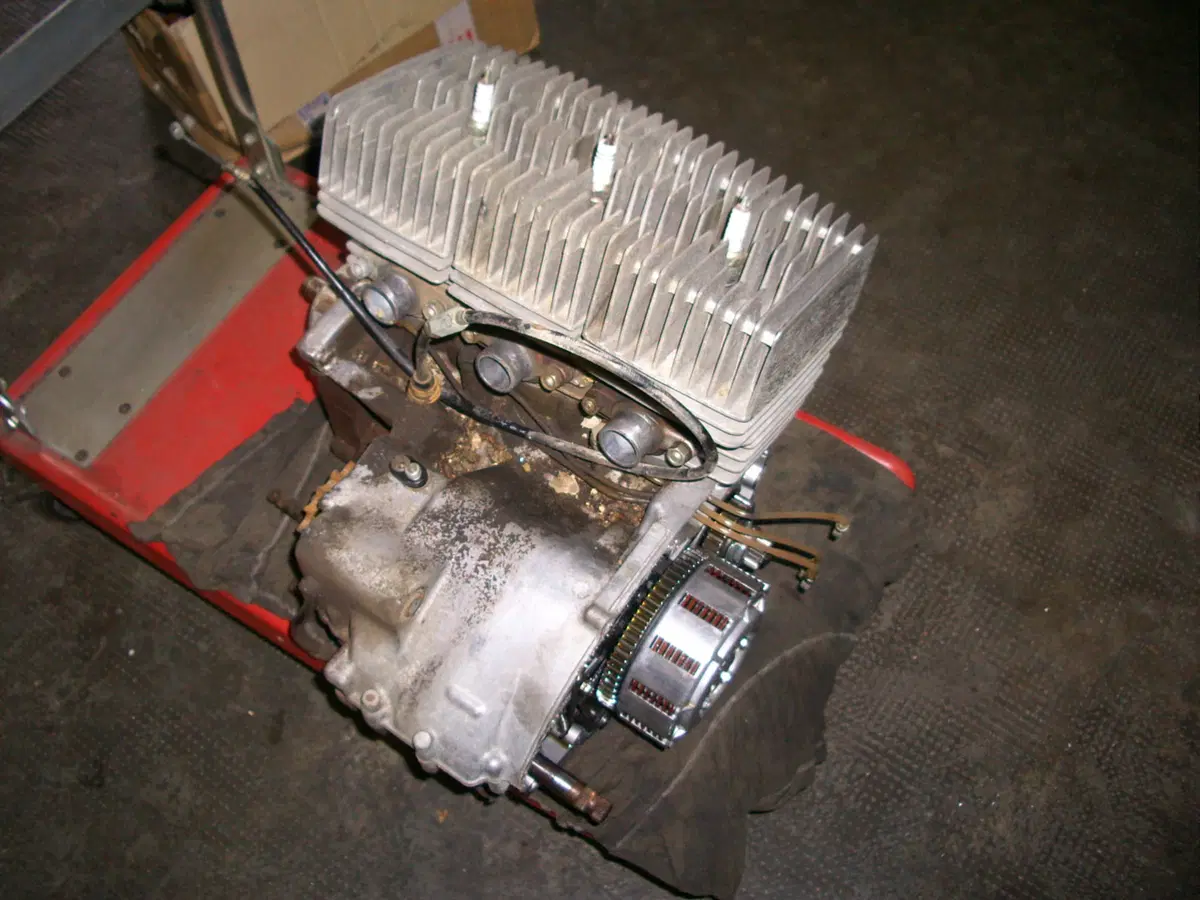 Restaurando, puntata 15: Kawasaki 400 Mach II 1974 (81)