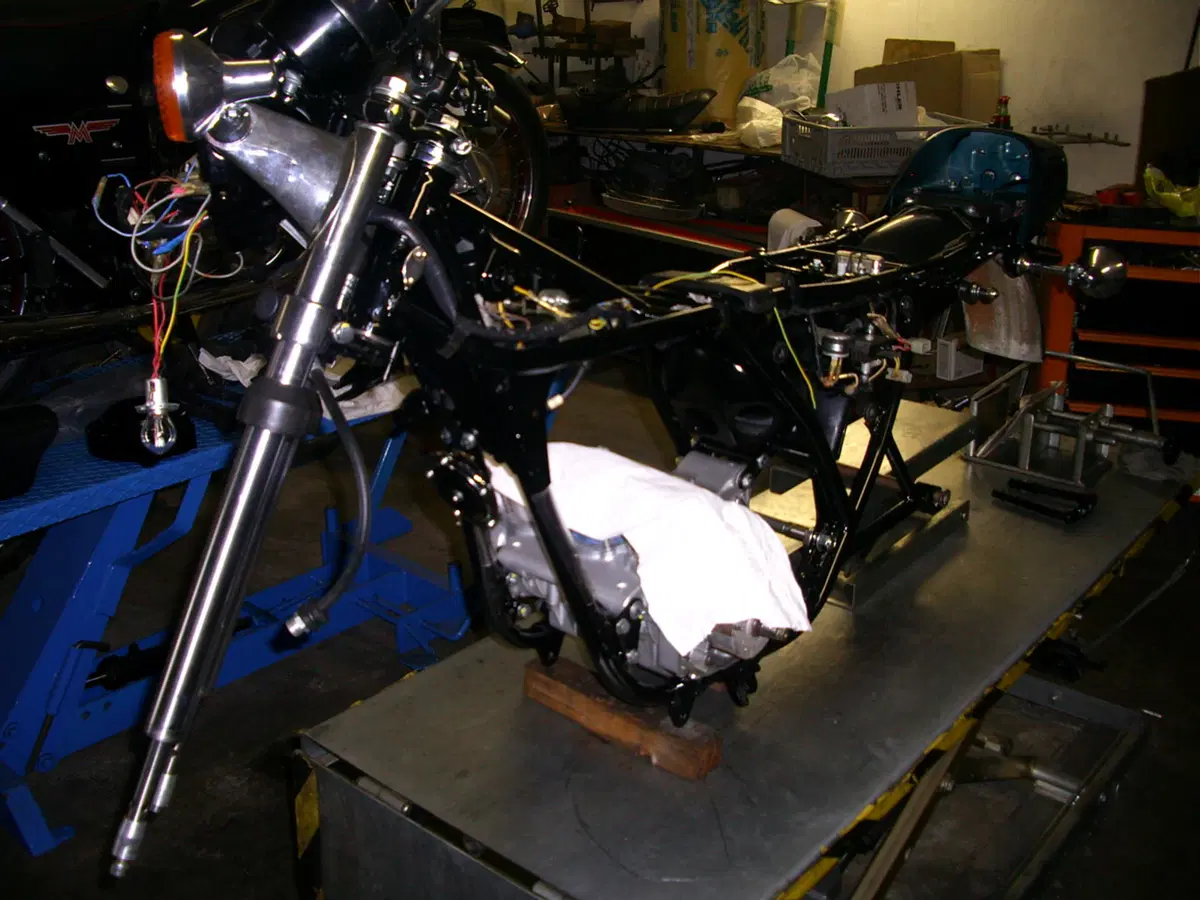 Restaurando, puntata 15: Kawasaki 400 Mach II 1974 (96)