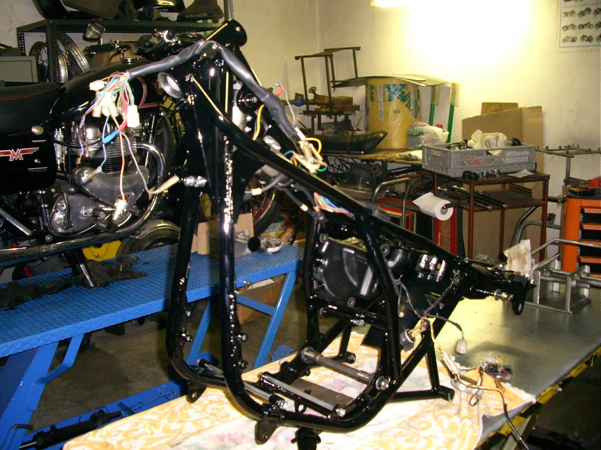 Restaurando, puntata 15: Kawasaki 400 Mach II 1974 (97)