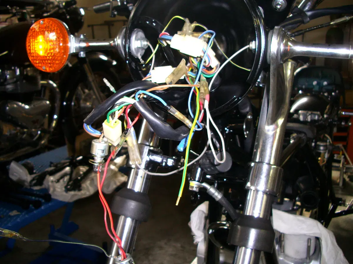 Restaurando, puntata 15: Kawasaki 400 Mach II 1974 (100)