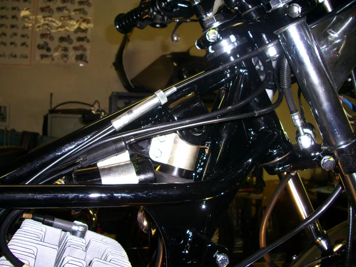 Restaurando, puntata 15: Kawasaki 400 Mach II 1974 (103)