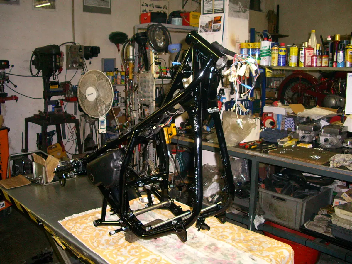 Restaurando, puntata 15: Kawasaki 400 Mach II 1974 (105)