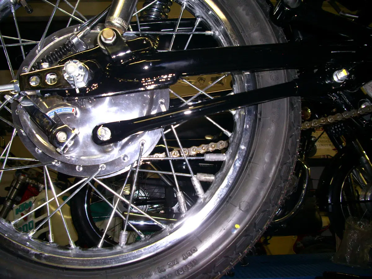 Restaurando, puntata 15: Kawasaki 400 Mach II 1974 (110)