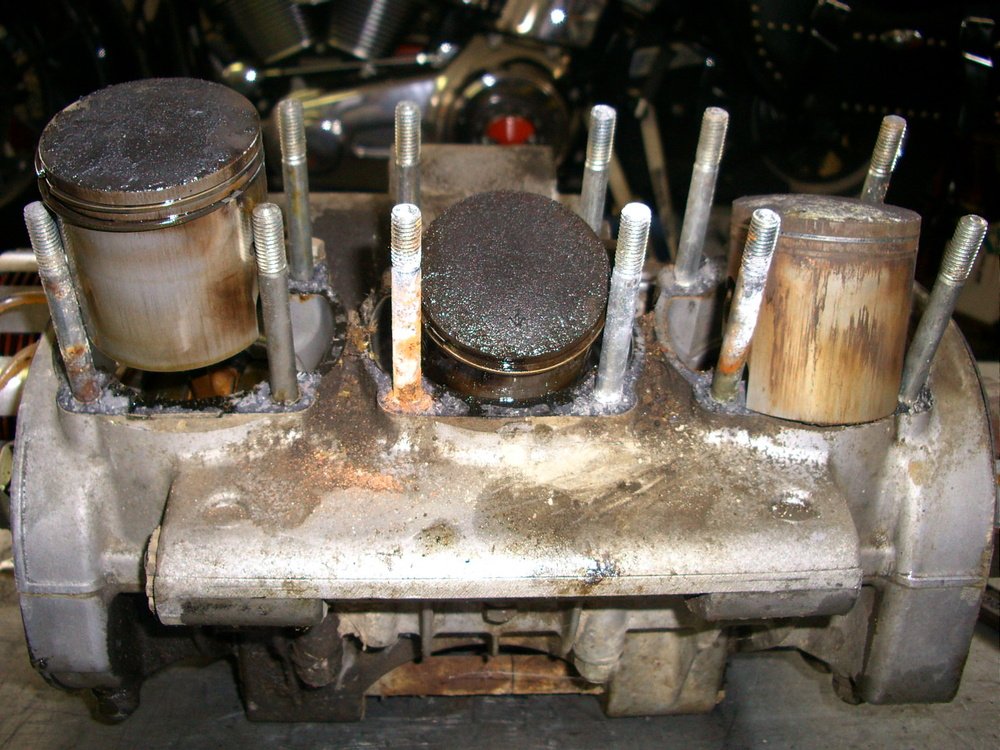 Il motore prima del restauro