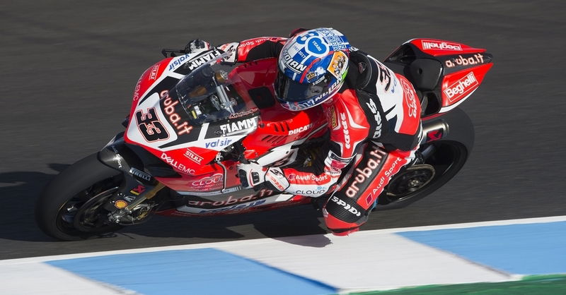 SBK 2017. Melandri si aggiudica la Superpole a Jerez