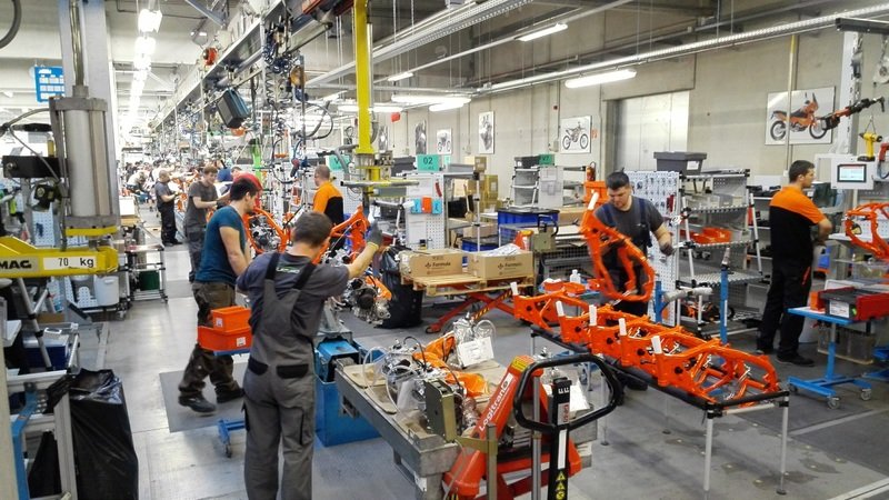 Come nasce una KTM: dentro la fabbrica di Mattighofen
