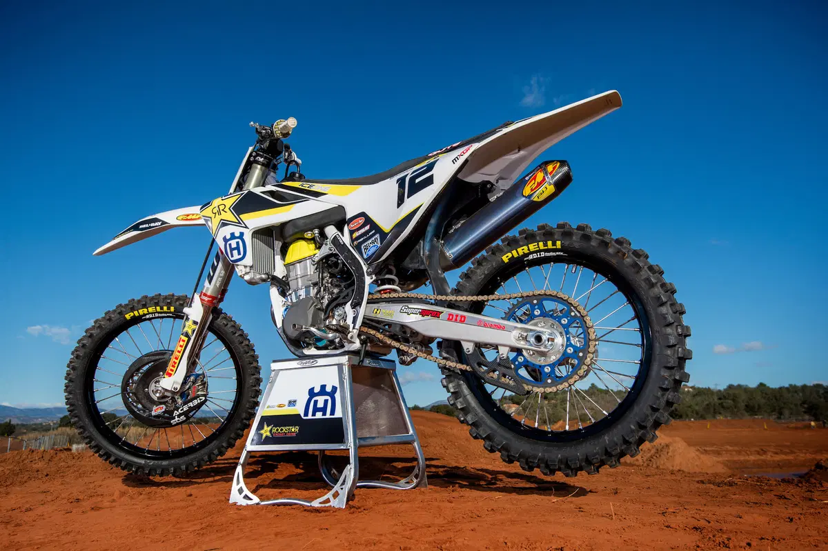 Husqvarna FC 250 e FC 450 Factory (2)