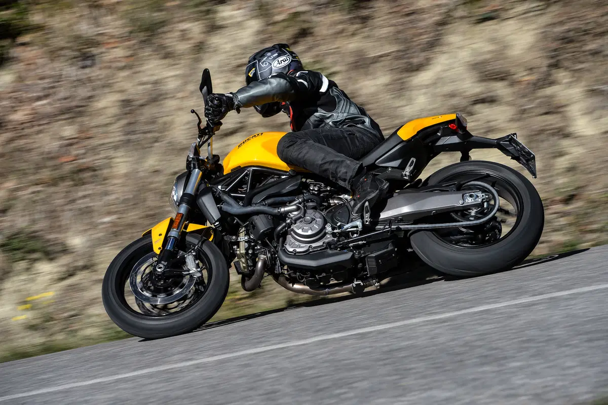 Ducati Monster 821 MY 2018. Il Mostro compie gli anni (6)
