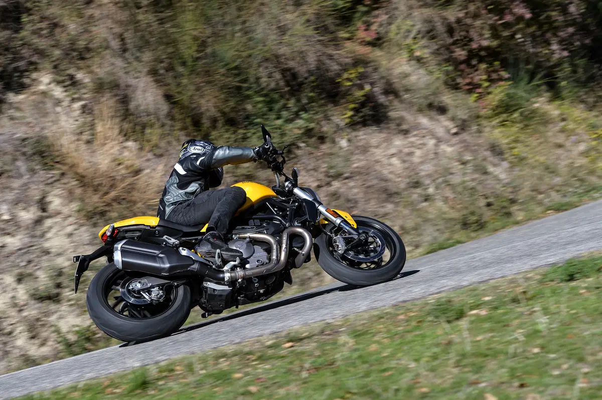 Ducati Monster 821 MY 2018. Il Mostro compie gli anni (7)