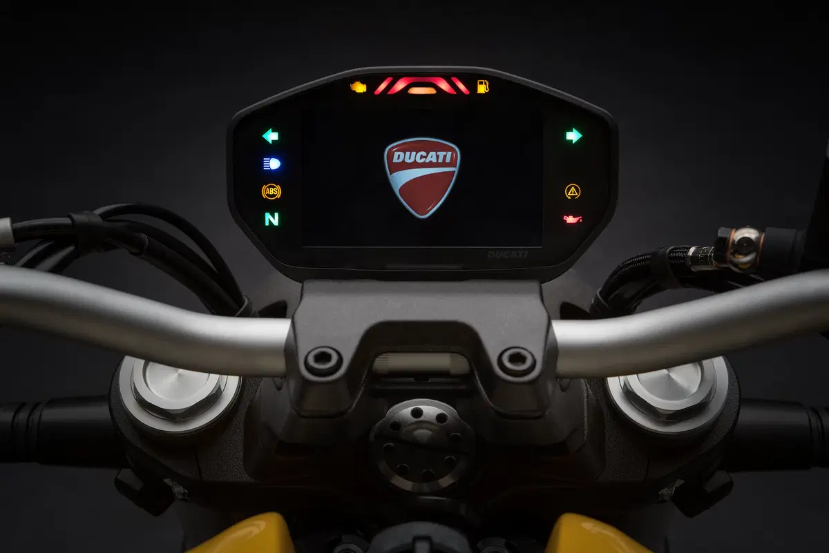 Ducati Monster 821 MY 2018. Il Mostro compie gli anni (27)