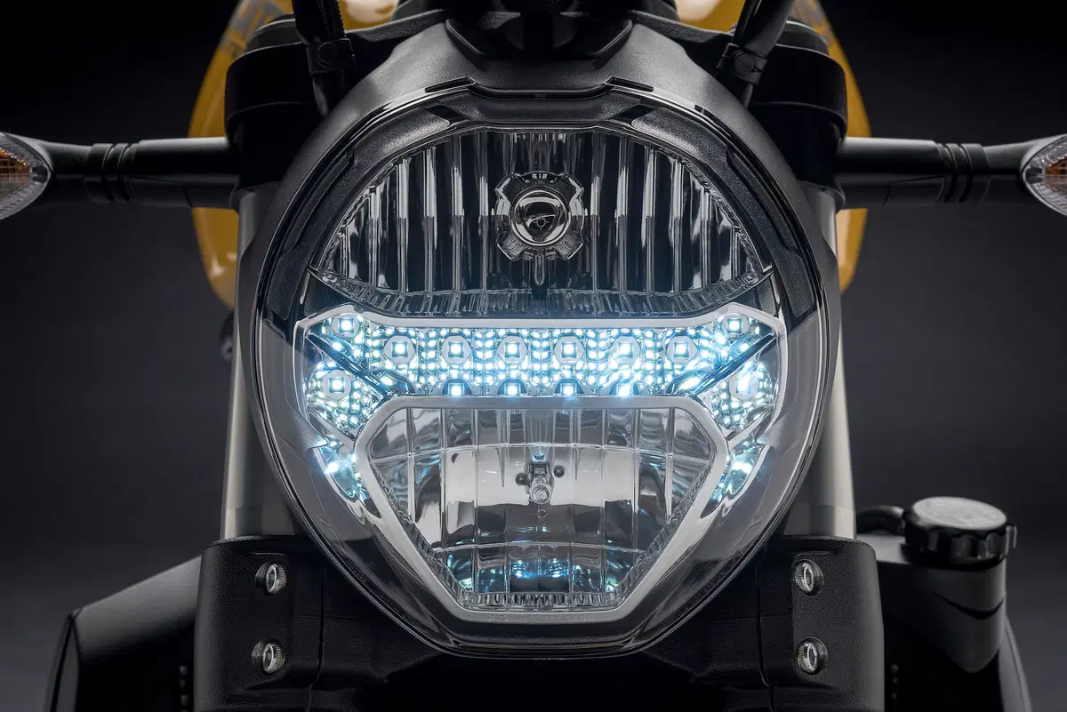 Ducati Monster 821 MY 2018. Il Mostro compie gli anni (28)