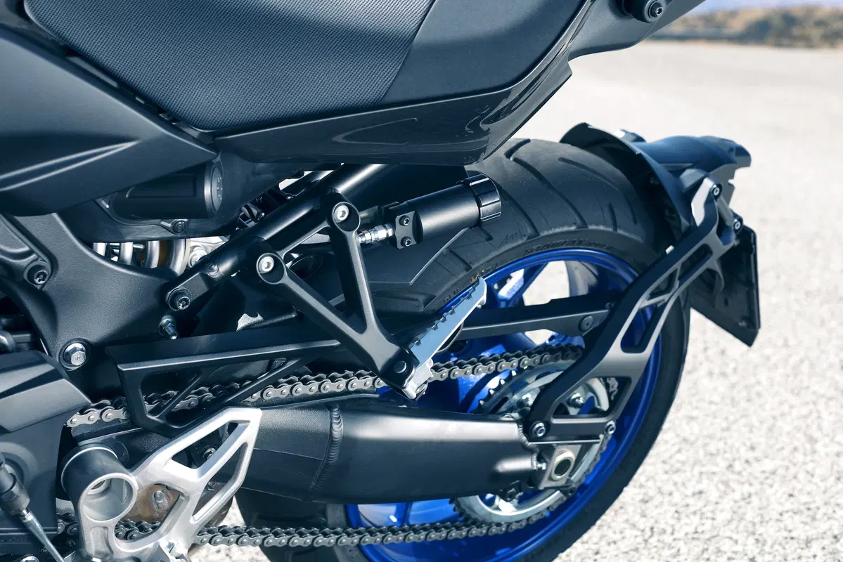 Yamaha Niken, debutto a Tokyo, in arrivo ad EICMA (14)