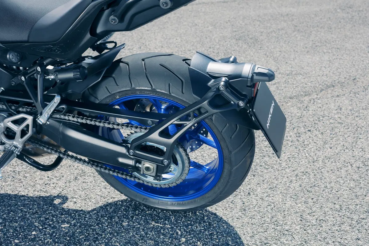 Yamaha Niken, debutto a Tokyo, in arrivo ad EICMA (18)