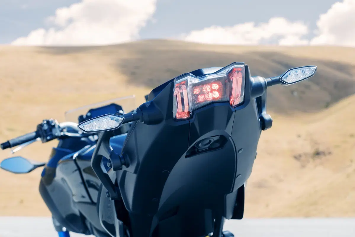 Yamaha Niken, debutto a Tokyo, in arrivo ad EICMA (22)