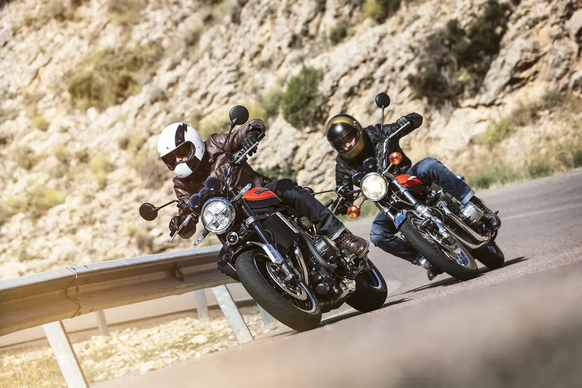 Kawasaki Z900RS 2018, foto e dati (5)
