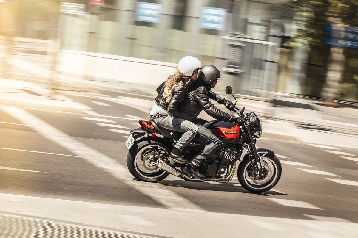 Kawasaki Z900RS 2018, foto e dati (9)
