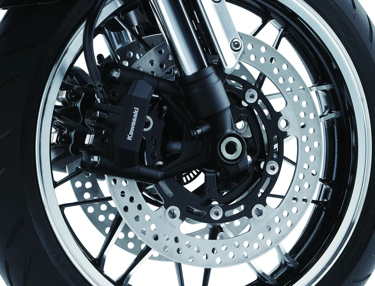 Kawasaki Z900RS 2018, foto e dati (34)