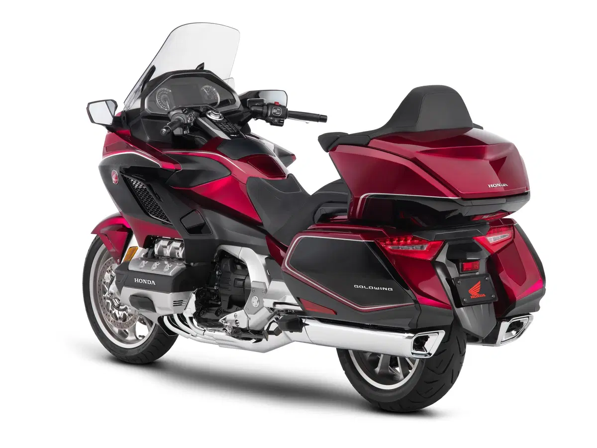 Honda GL 1800 Gold Wing 2018. Cambia tutta e si fa in tre (22)