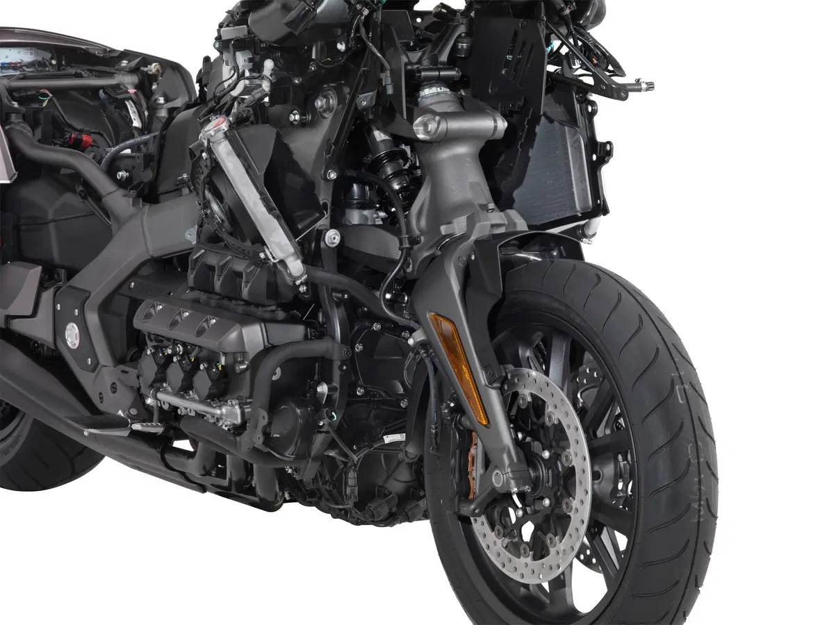 Honda GL 1800 Gold Wing 2018. Cambia tutta e si fa in tre (36)