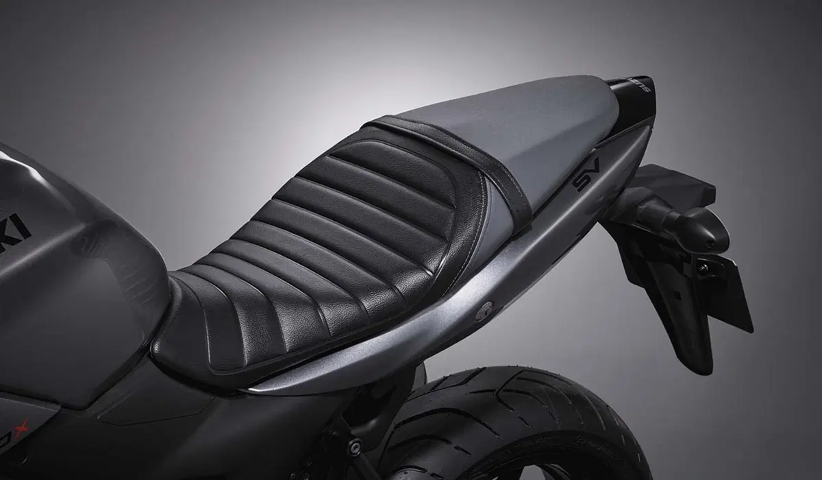 Suzuki SV650X 2018, dal concept alla realtà (3)