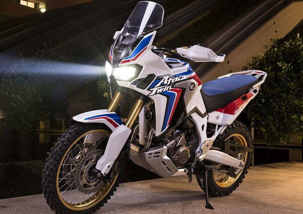 Honda Africa Twin CRF1000 Adventure 2018: arriva la maggiorata!