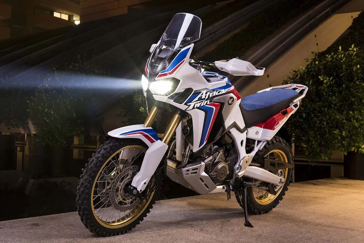 Honda Africa Twin CRF1000 Adventure 2018: arriva la maggiorata! (2)