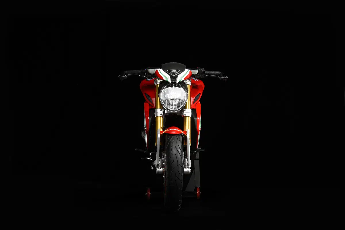 EICMA 2017: MV Agusta Dragster 800 RC 2018 (5)