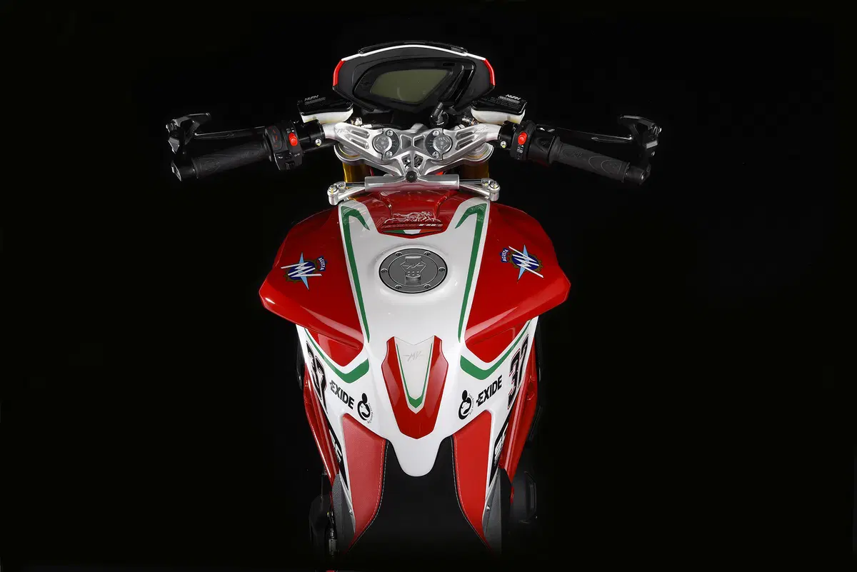 EICMA 2017: MV Agusta Dragster 800 RC 2018 (16)
