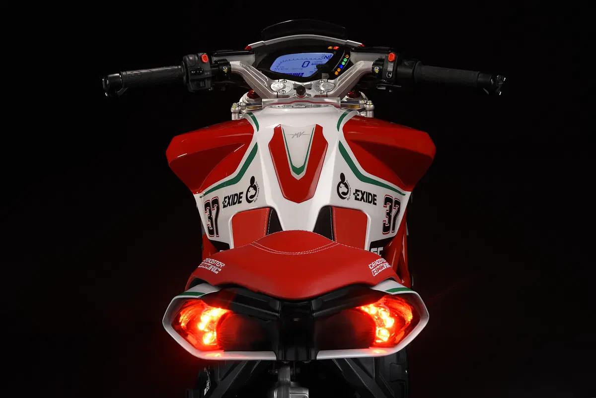 EICMA 2017: MV Agusta Dragster 800 RC 2018 (17)