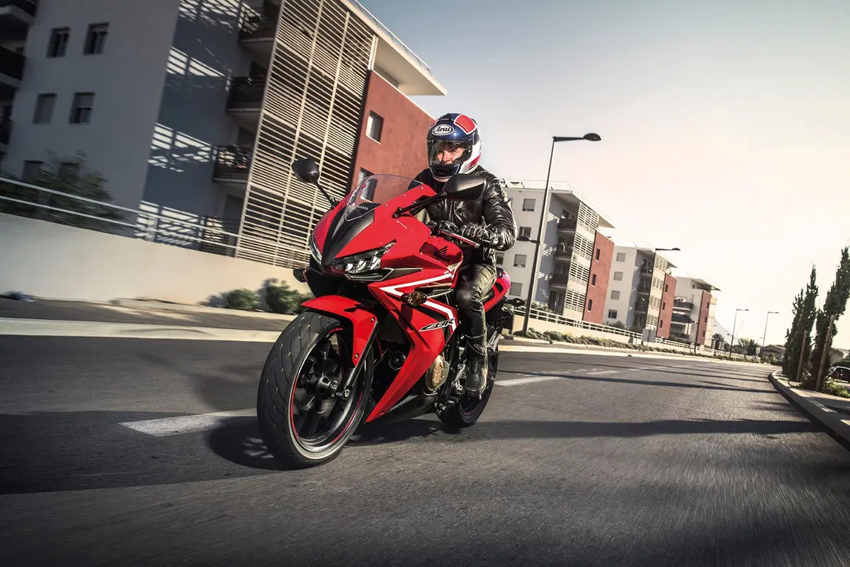 Honda CBR500R 2016 (3)